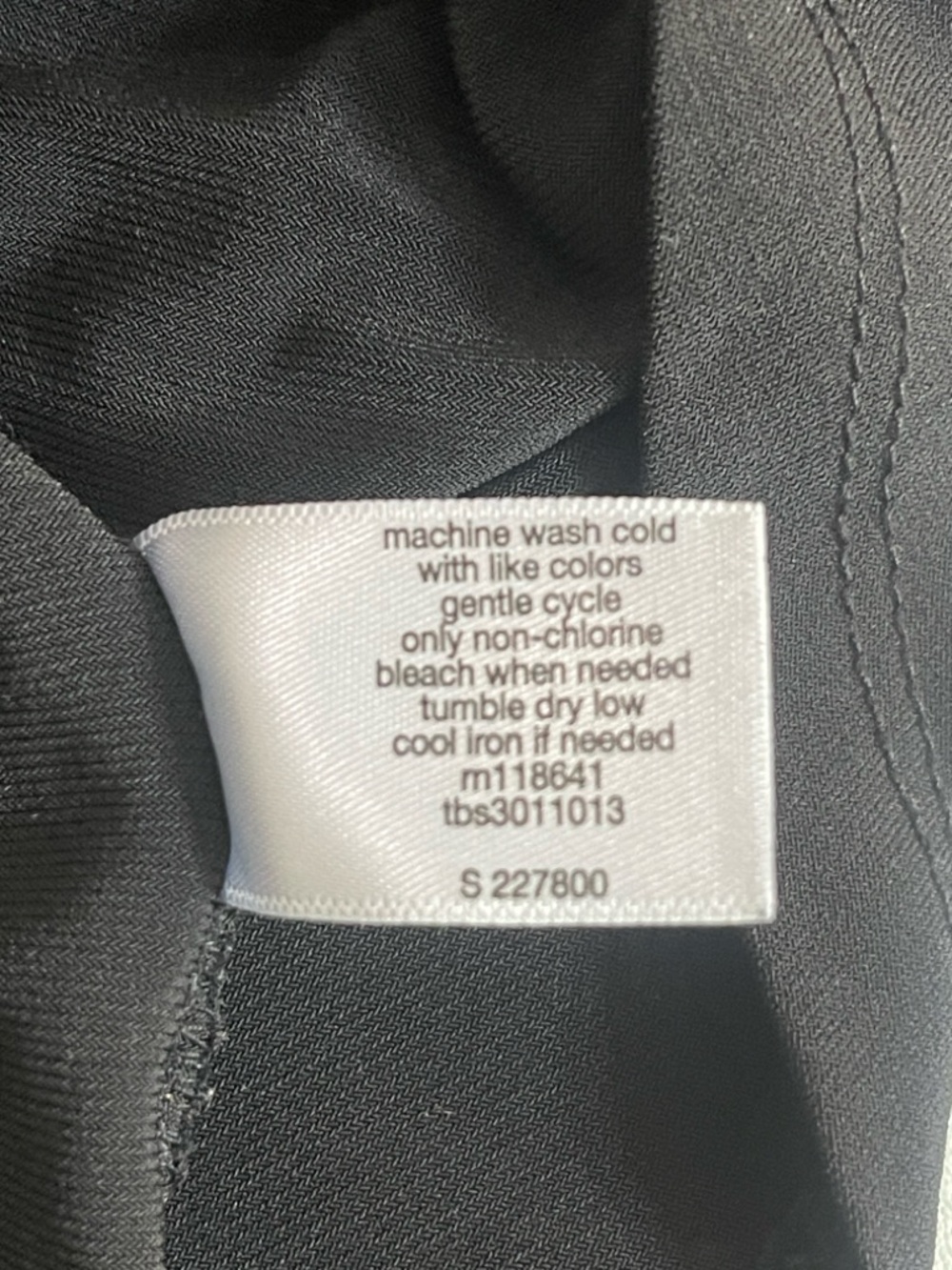 Lane Bryant Black Cowl Neck Cinched Side  Top 22/24 - Picture 5 of 6